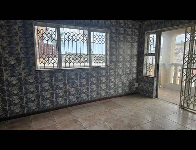 2 BEDROOM PROPERTY TO RENT IN MONTFORD